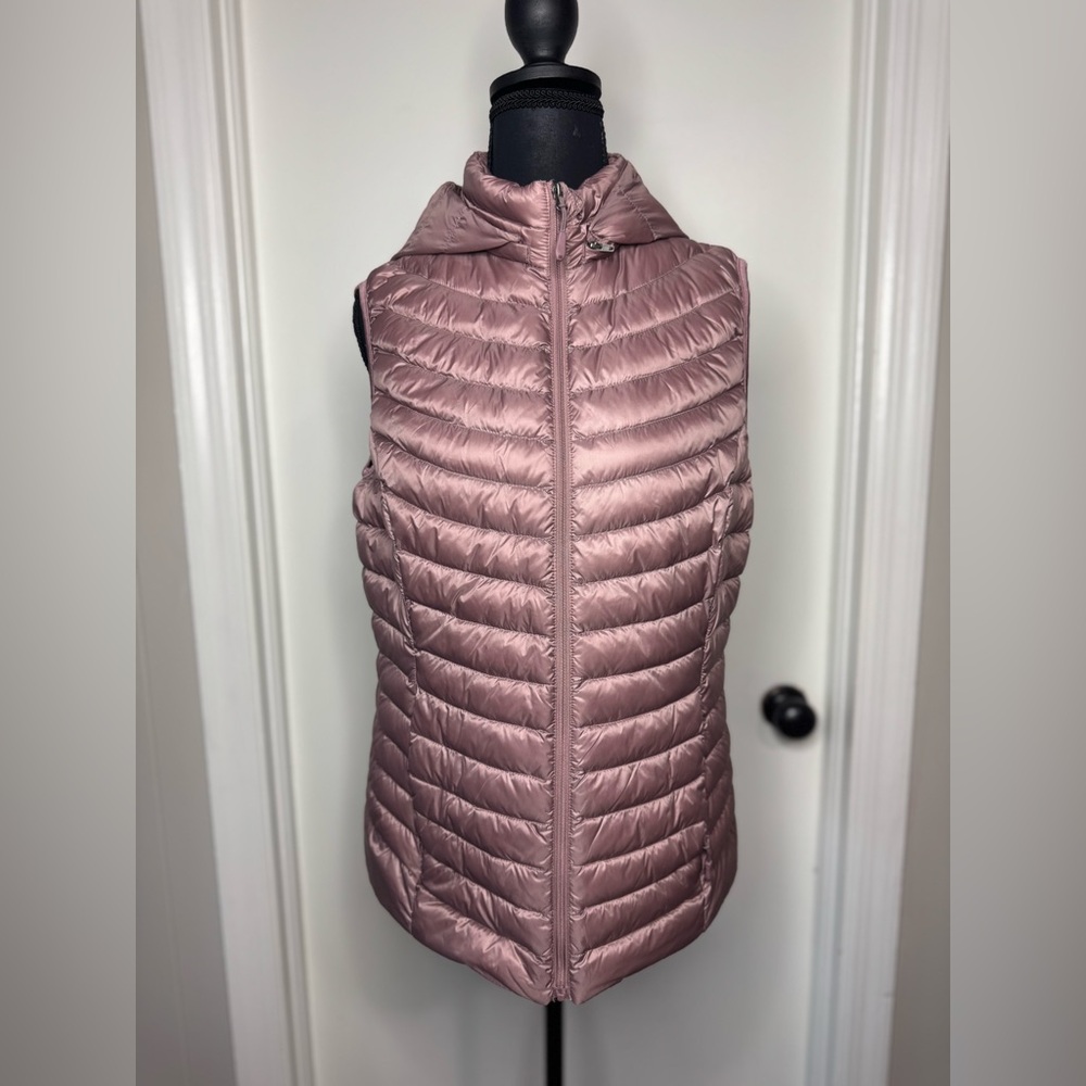 32 Degree Heat Mauve Vest Size Medium